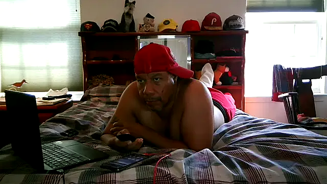 Snapshot of pimpdaddy4ever chatting on October 6, 4:00 pm pimpdaddy4ever online show from October 6, 4:00 pm