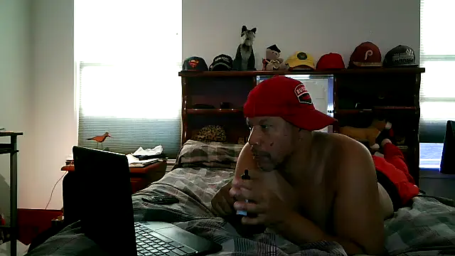 Snapshot of pimpdaddy4ever chatting on October 16, 12:24 pm pimpdaddy4ever online show from October 16, 12:24 pm