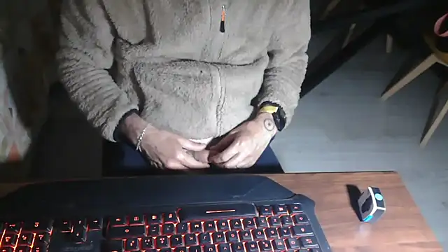 Adri gard online show from April 21, 8:26 pm