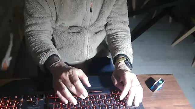 Adri gard online show from April 22, 8:46 pm