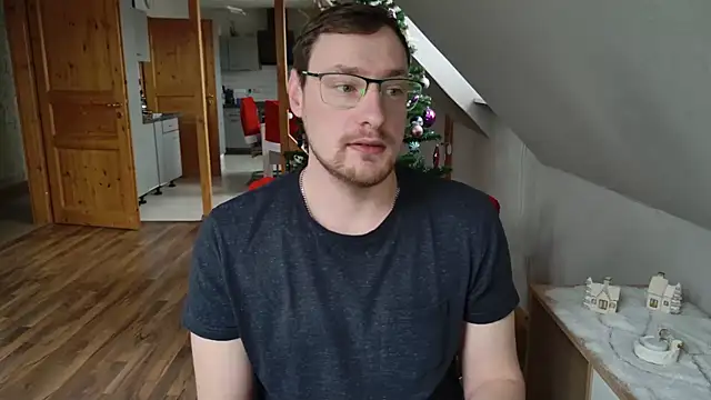 Relsxboy online show from December 10, 9:33 am