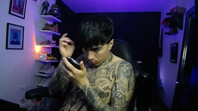 Snapshot of jung_dragon chatting on October 19, 2:05 am jung dragon online show from October 19, 2:05 am