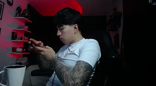 Snapshot of jung_dragon chatting on December 4, 3:04 am jung dragon online show from December 4, 3:04 am