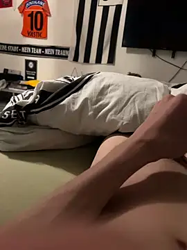 Sturmi18 online show from March 9, 9:09 pm