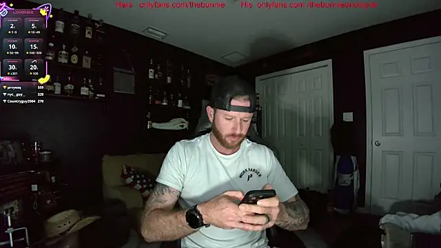 chillinthemosttt online show from November 7, 4:05 am