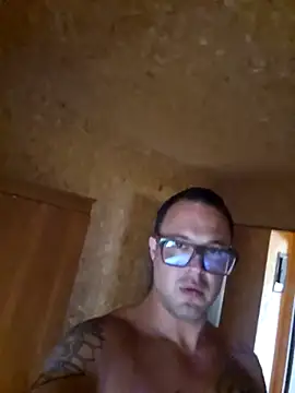 JonnyIronwood online show from October 30, 7:15 pm