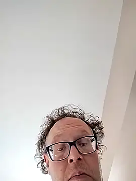 DARemo42O online show from February 23, 2:11 pm