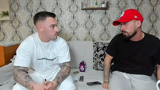Snapshot of Jonmusclemaster chatting on January 8, 8:07 pm Jonmusclemaster online show from January 8, 8:07 pm
