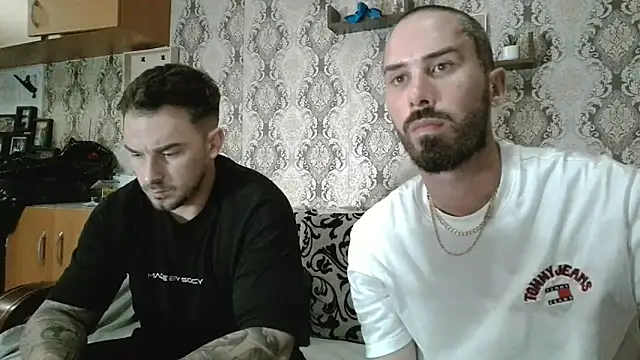 Snapshot of Jonmusclemaster chatting on March 17, 8:51 pm Jonmusclemaster online show from March 17, 8:51 pm