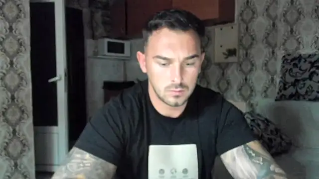 Snapshot of Jonmusclemaster chatting on September 8, 8:19 pm Jonmusclemaster online show from September 8, 8:19 pm