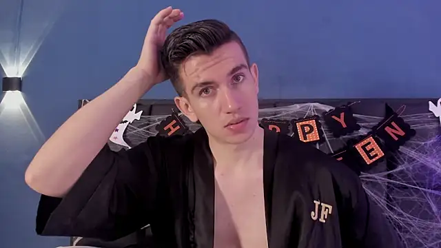 MikaelSlow online show from October 29, 4:15 am