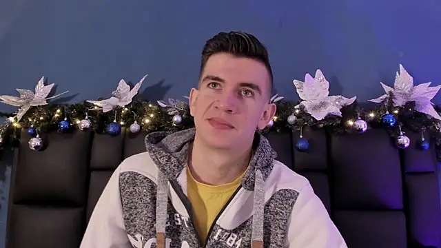 MikaelSlow online show from November 30, 5:31 am