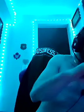 GeneralXMillyX online show from December 16, 5:06 am