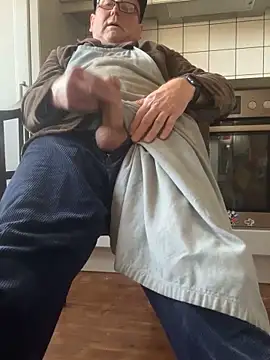 oldgayman online show from March 9, 12:43 pm