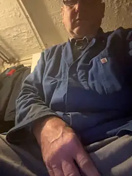 oldgayman online show from December 3, 6:41 am