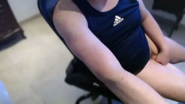 slzypvtpig online show from December 1, 1:03 pm