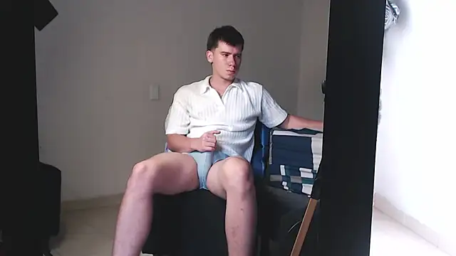 Snapshot of harry_greg21 chatting on September 17, 1:45 pm harry greg21 online show from September 17, 1:45 pm