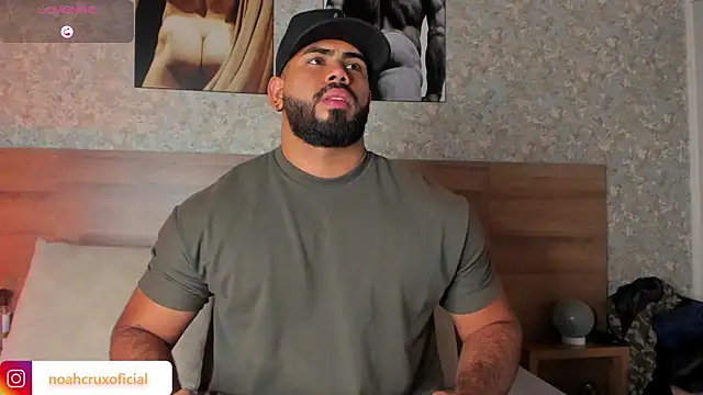 noah crux online show from September 27, 8:50 pm