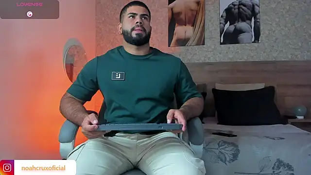 noah crux online show from October 21, 11:13 am