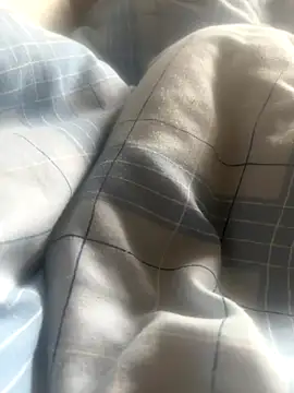 Snapshot of EE123458 chatting on October 29, 10:51 am EE123458 online show from October 29, 10:51 am