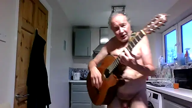 Snapshot of jimmybenido chatting on October 9, 5:18 pm jimmybenido online show from October 9, 5:18 pm
