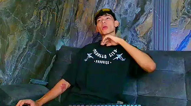 Snapshot of Daviid_laidd chatting on February 4, 9:31 pm Daviid laidd online show from February 4, 9:31 pm