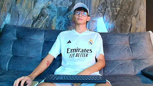 Snapshot of Daviid_laidd chatting on December 10, 8:08 am Daviid laidd online show from December 10, 8:08 am