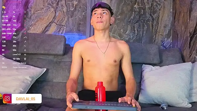 Daviid laidd online show from April 21, 1:42 am