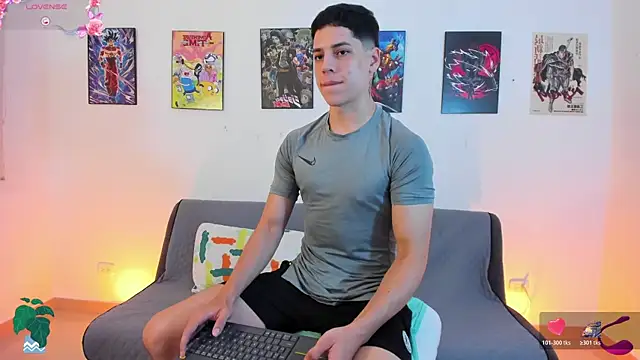 jonathanjoestar  online show from November 15, 10:23 pm