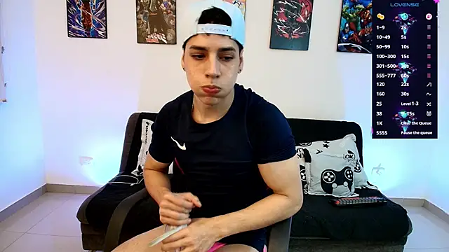 jonathanjoestar  online show from June 11, 12:32 am
