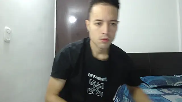 dimitriquiet05 online show from December 18, 1:59 am