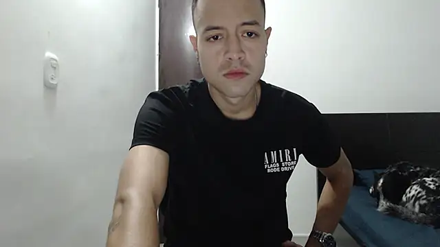 dimitriquiet05 online show from January 7, 3:37 am