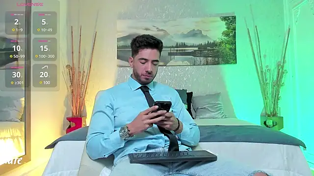 Snapshot of Nate_franco chatting on February 28, 12:32 am Nate franco online show from February 28, 12:32 am