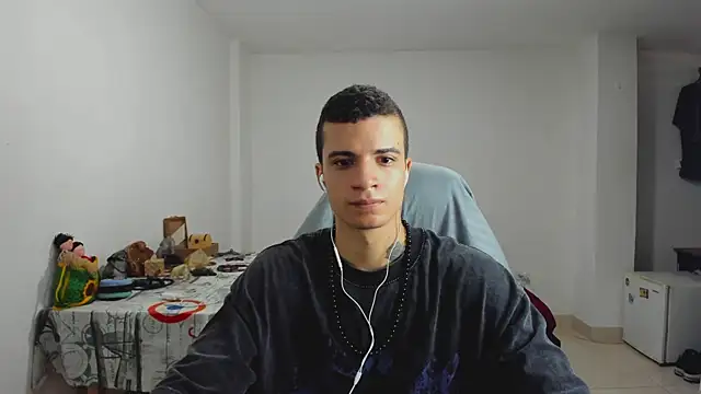 Snapshot of Balo_lovers chatting on February 3, 2:24 pm Balo lovers online show from February 3, 2:24 pm