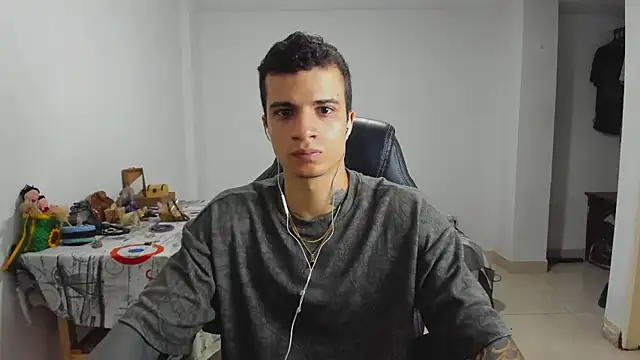 Snapshot of Balo_lovers chatting on January 21, 3:39 pm Balo lovers online show from January 21, 3:39 pm