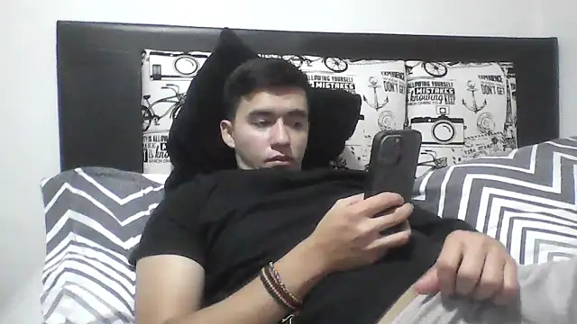 Estebitan vm online show from April 22, 3:02 am