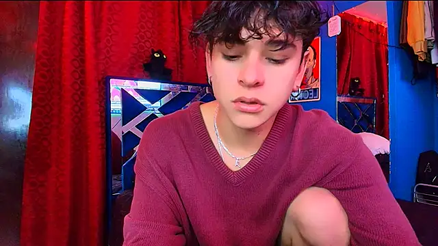 Luke Howland online show from June 9, 10:22 pm