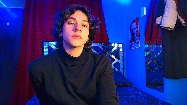 Snapshot of Luke_Howland chatting on March 10, 9:40 pm Luke Howland online show from March 10, 9:40 pm