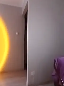 McdyllanXX online show from March 22, 4:56 pm