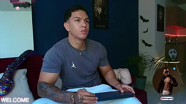 Taylor John online show from October 31, 2:09 pm