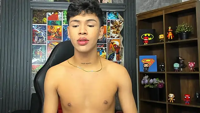 Timmy King  online show from December 9, 9:33 pm