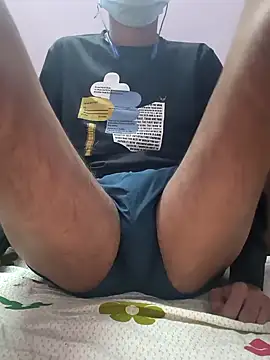 Collegeboywithbigweapan21 online show from January 4, 5:05 pm