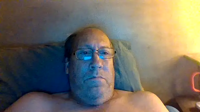 hornyrich69 online show from April 28, 4:28 am