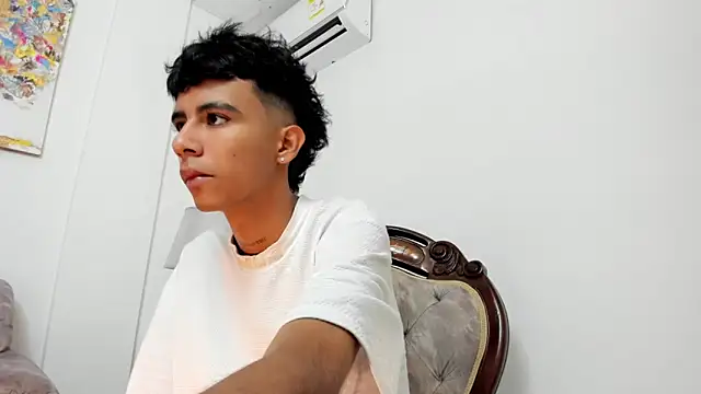 dikey 62 online show from February 8, 7:59 pm