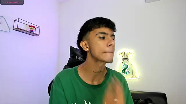 dikey 62 online show from March 19, 8:22 pm