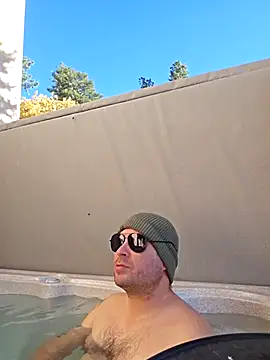 JeepinAround online show from October 14, 3:08 pm