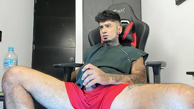 Snapshot of sergiio_mesa27 chatting on January 11, 1:16 am sergiio mesa27 online show from January 11, 1:16 am