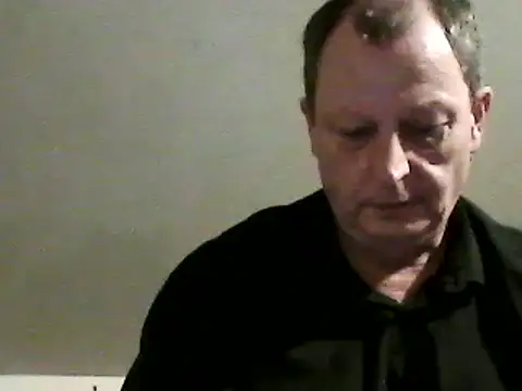 Snapshot of chubbybear2cum chatting on February 3, 11:47 pm chubbybear2cum online show from February 3, 11:47 pm