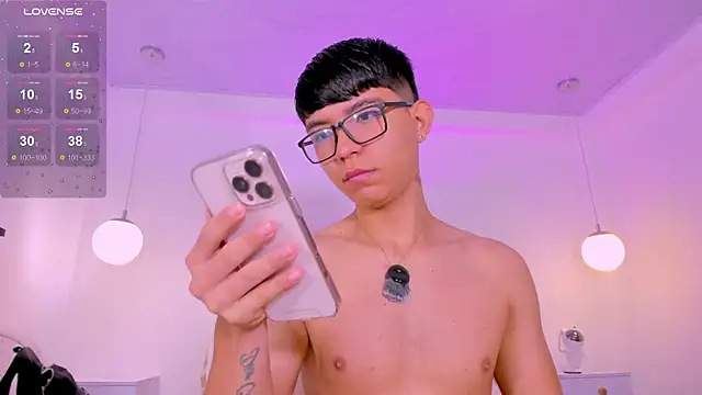 CodyTwink online show from June 6, 2:12 pm