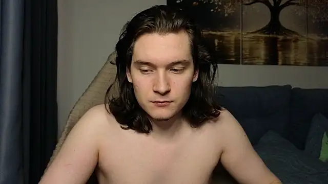 MoreRealAlex online show from May 19, 5:41 pm